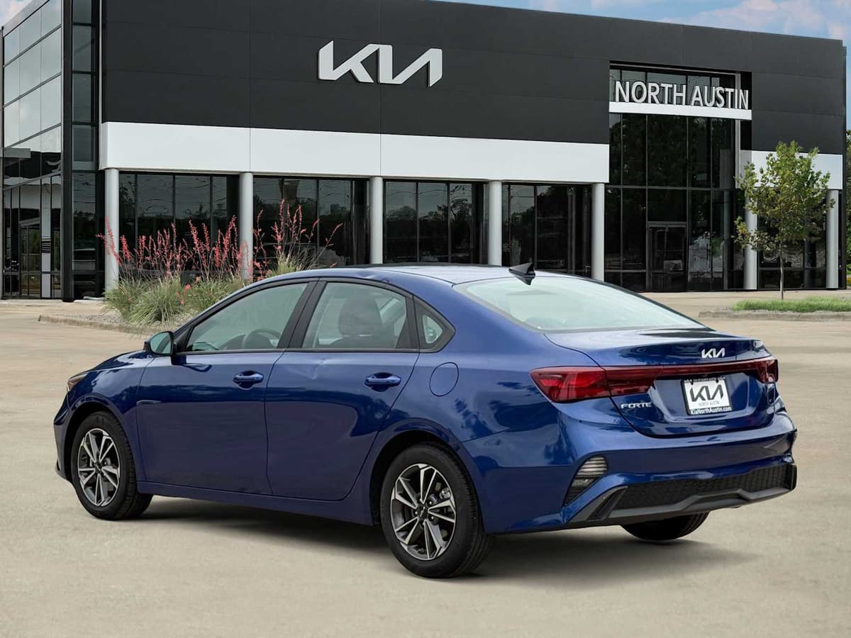 2023 Kia Forte - Image 3