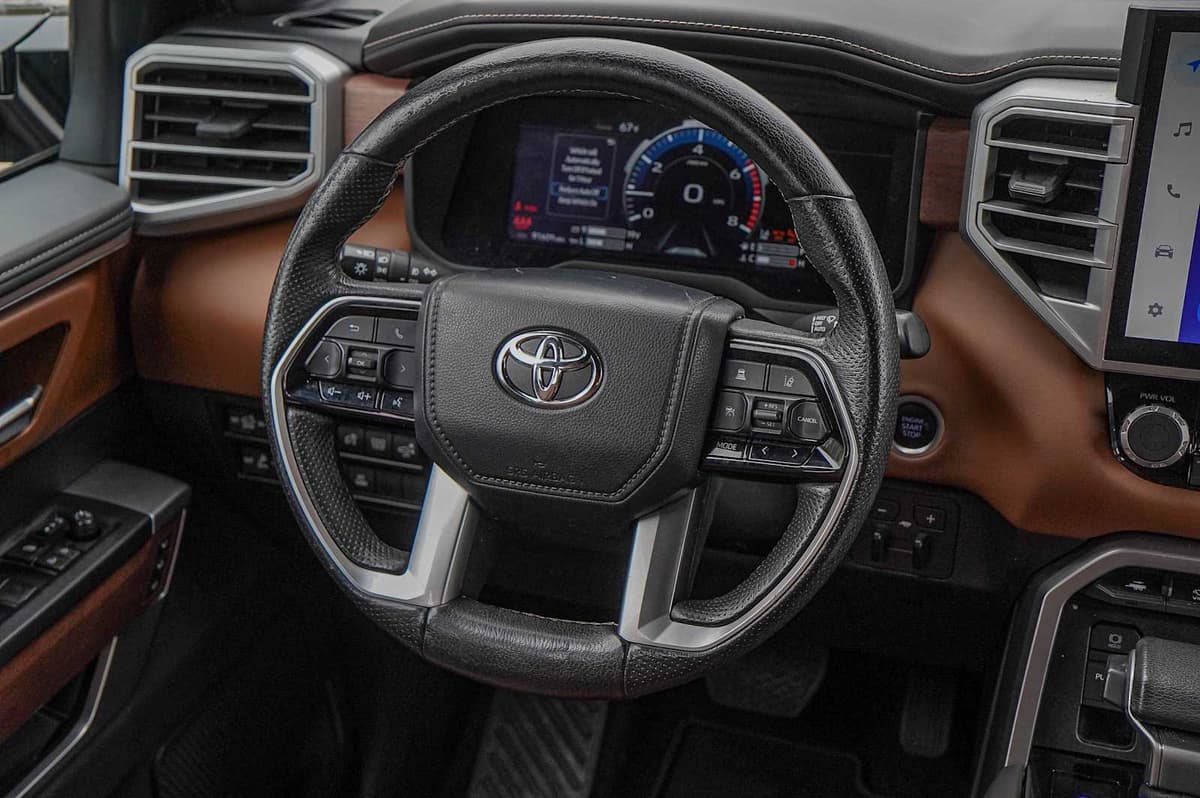 2023 Toyota Tundra - Image 26