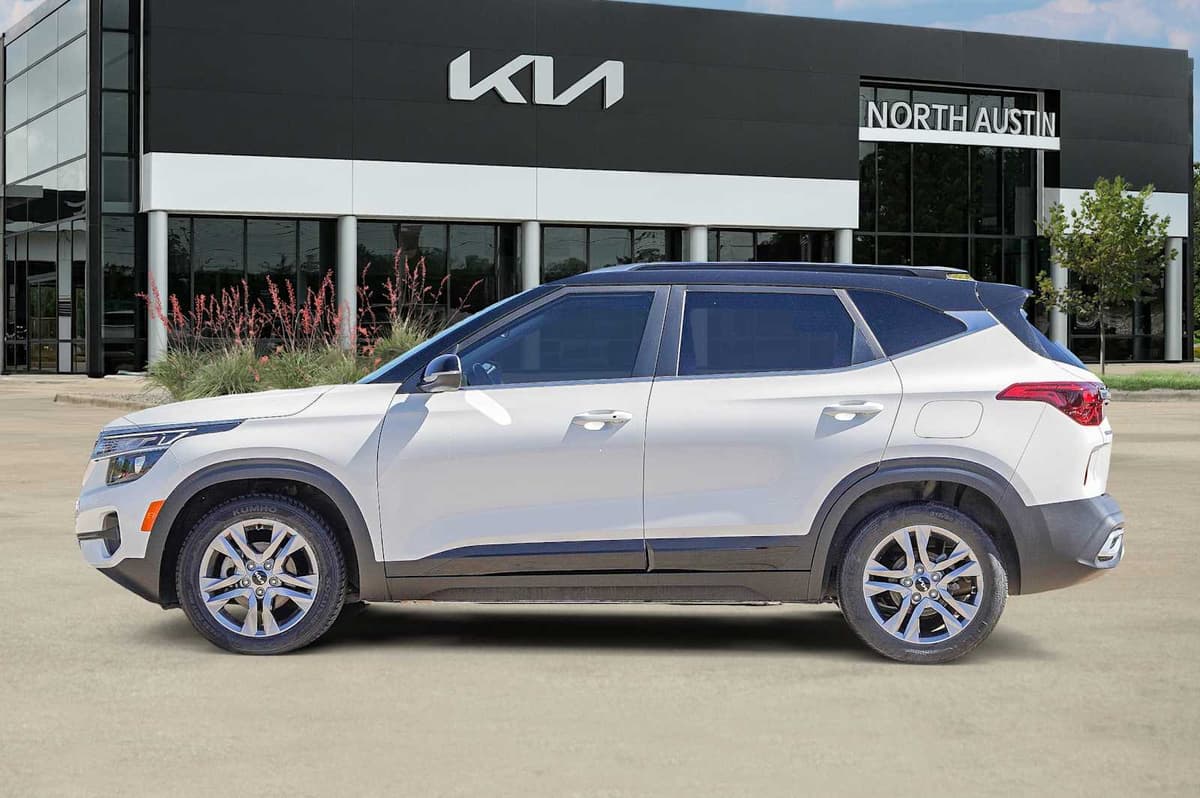 2022 Kia Seltos - Image 4