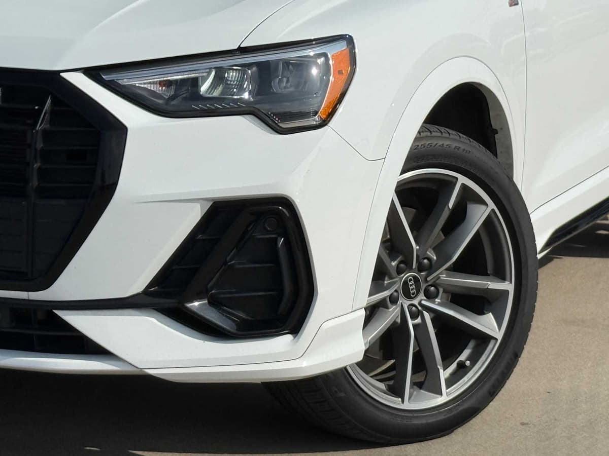 2022 Audi Q3 - Image 4