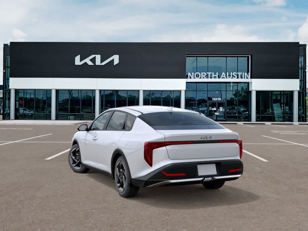 2025 Kia K4 - Image 4