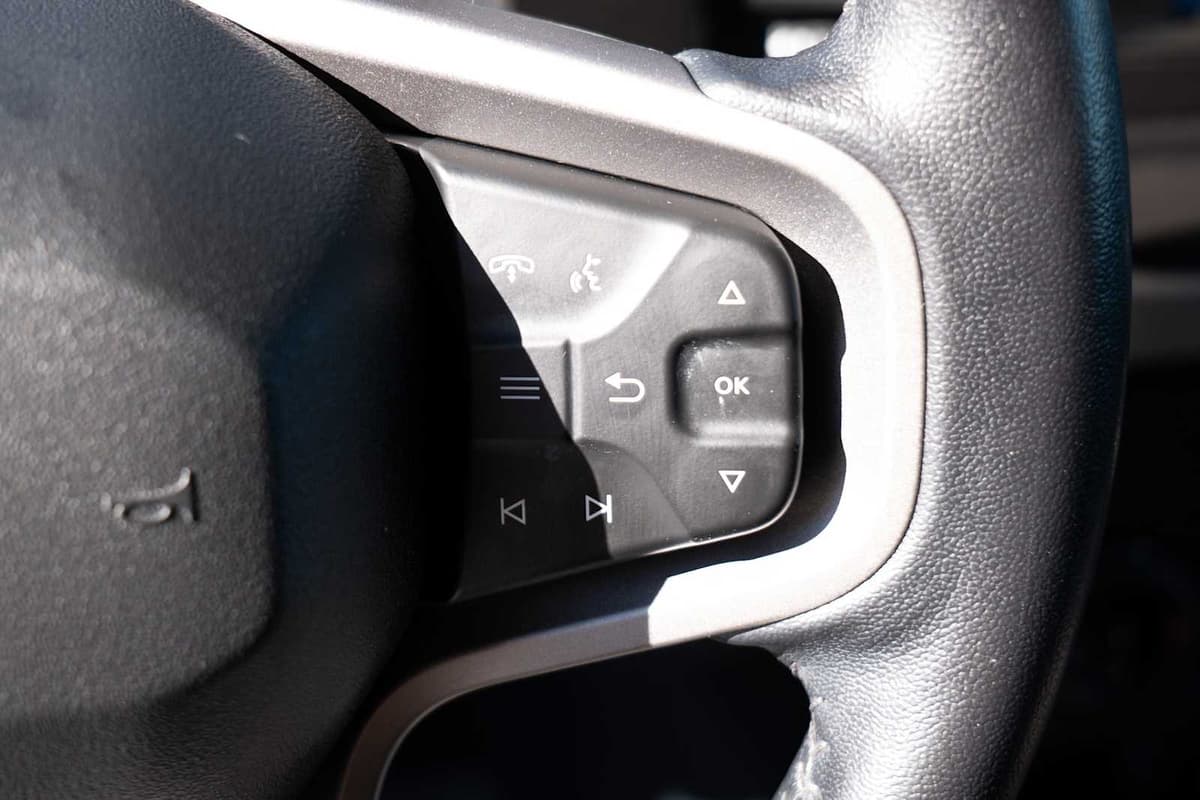 2022 Ford Bronco - Image 14