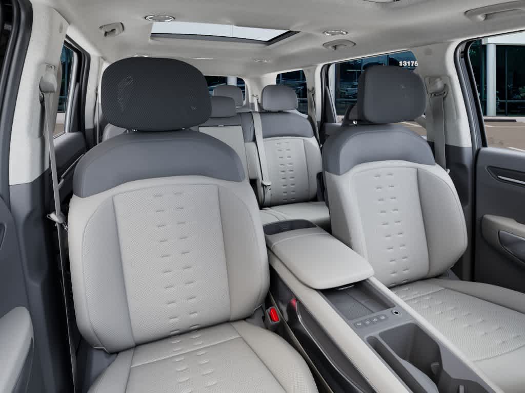 2026 Kia EV9 - Image 15
