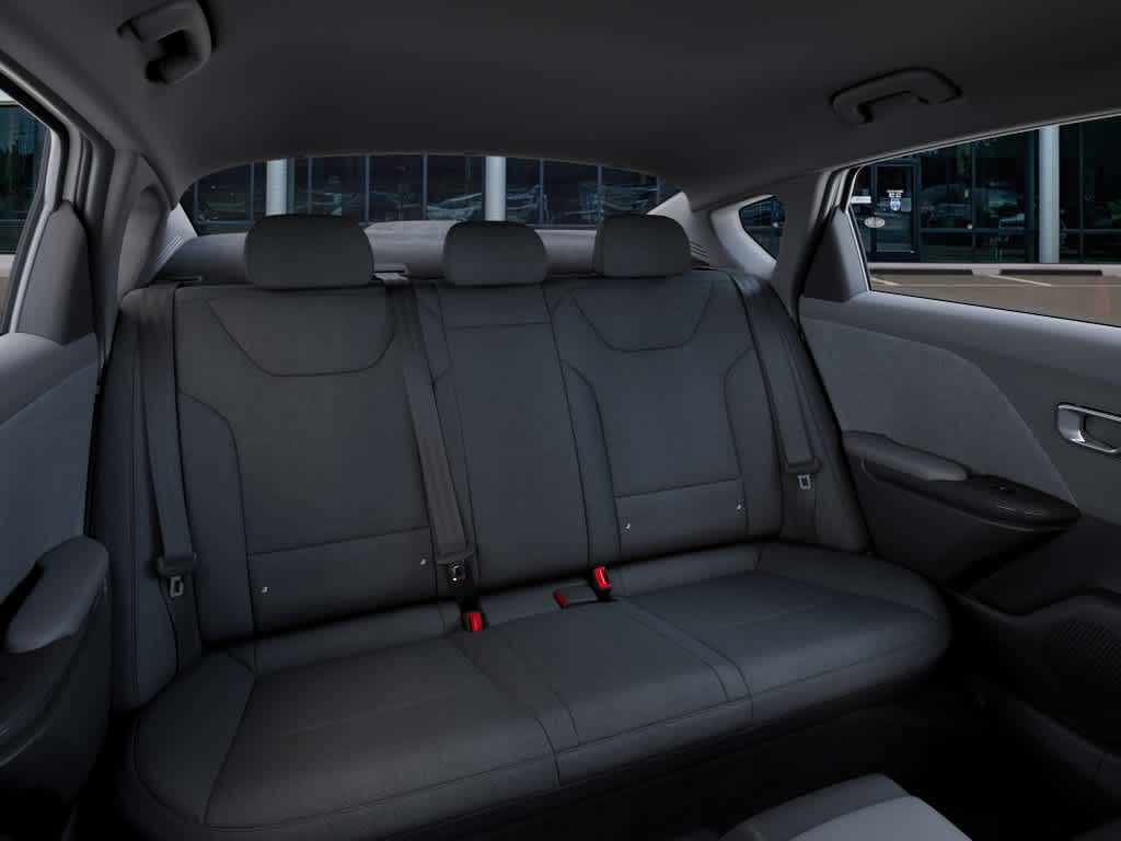 2026 Kia K4 - Image 16