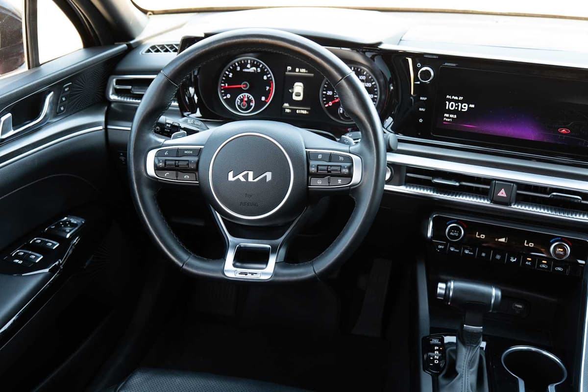 2023 Kia K5 - Image 27