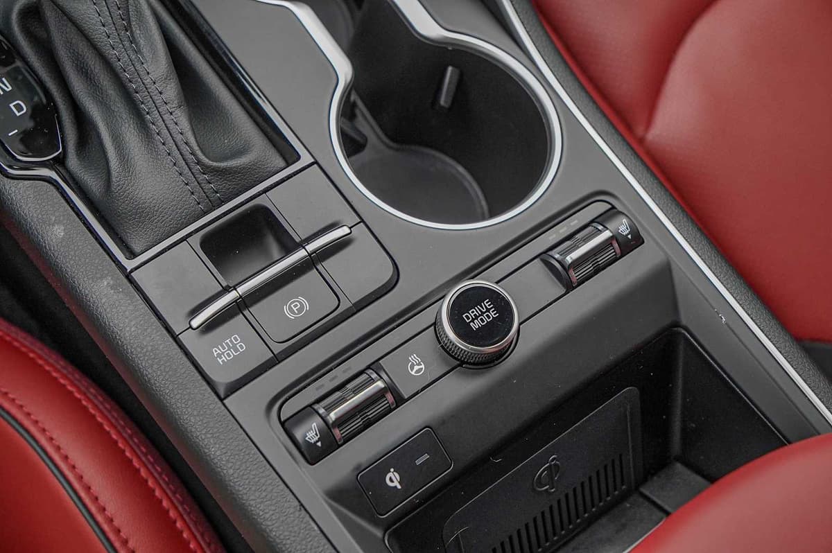 2024 Kia K5 - Image 22