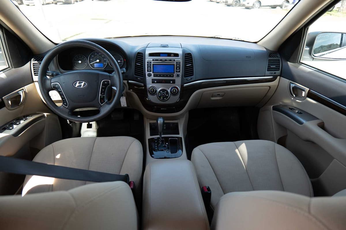 2012 Hyundai Santa Fe - Image 26