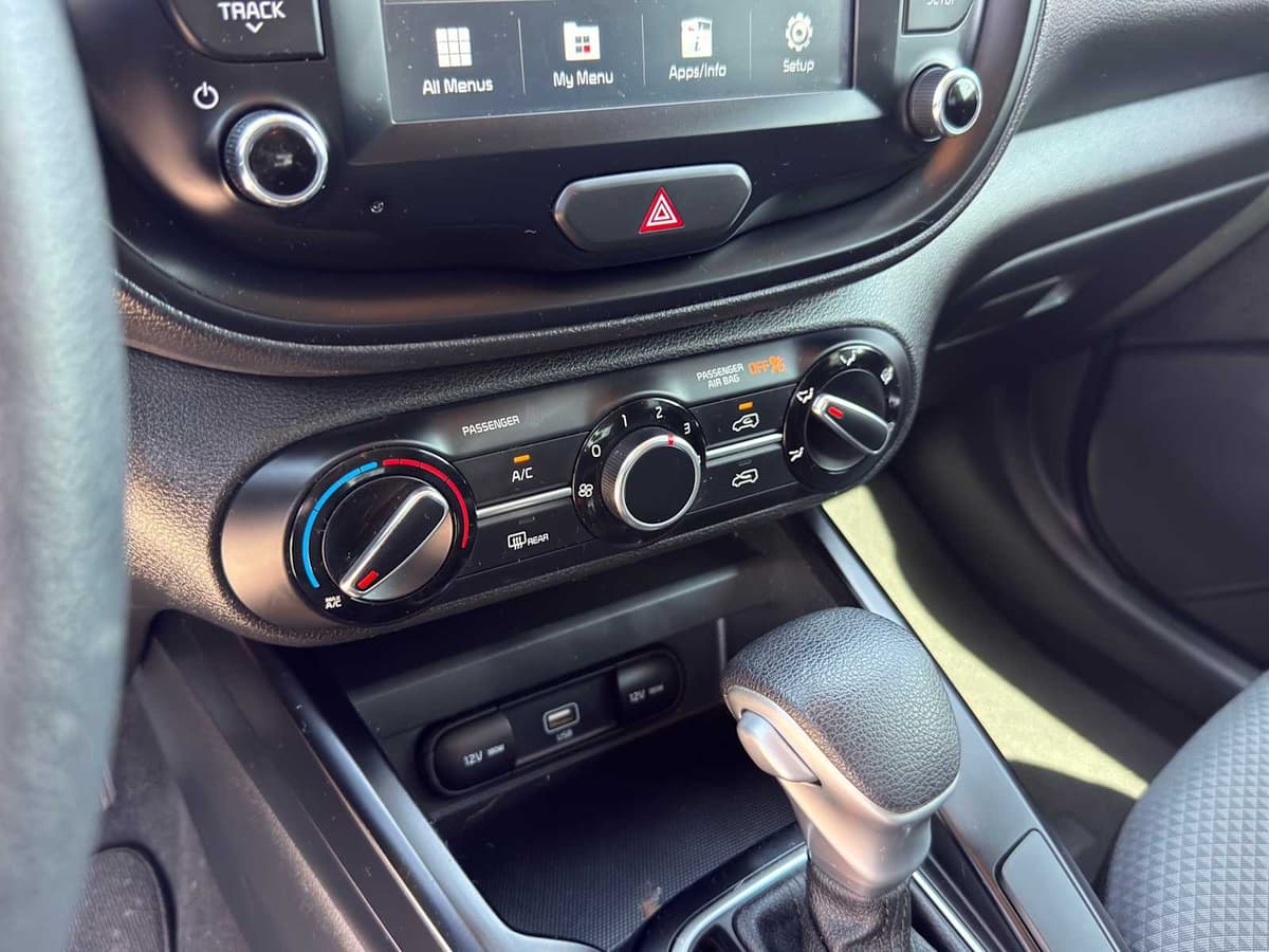 2021 Kia Soul - Image 16