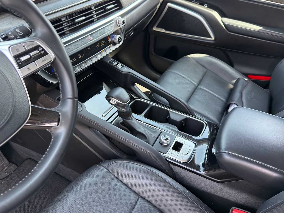 2020 Kia Telluride - Image 13