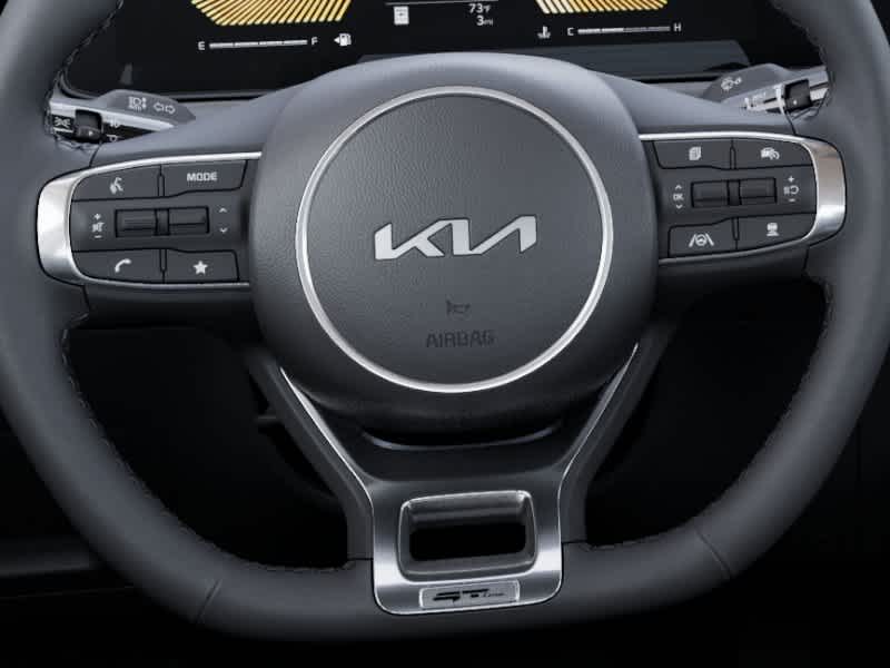 2026 Kia K5 - Image 22