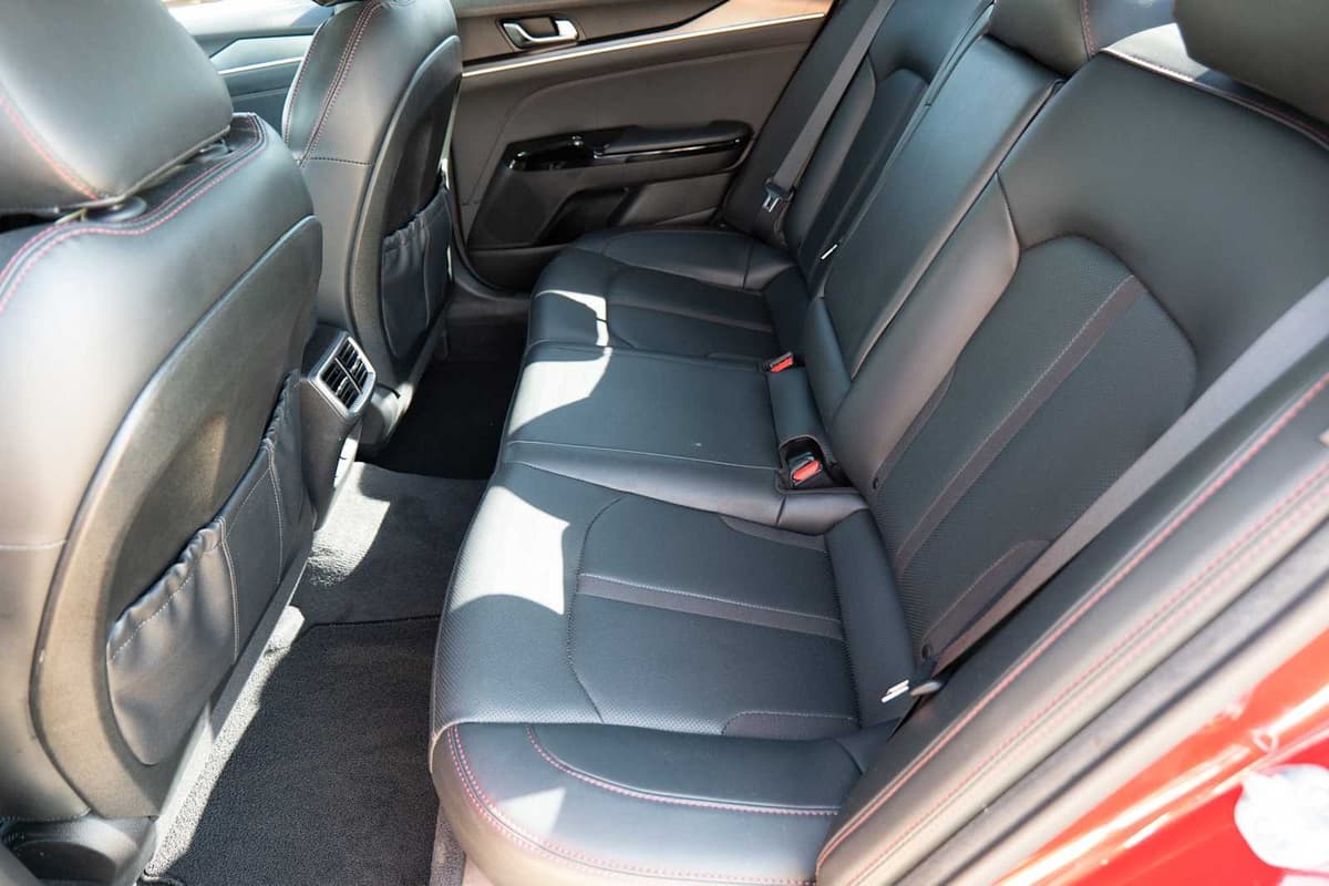 2023 Kia K5 - Image 24