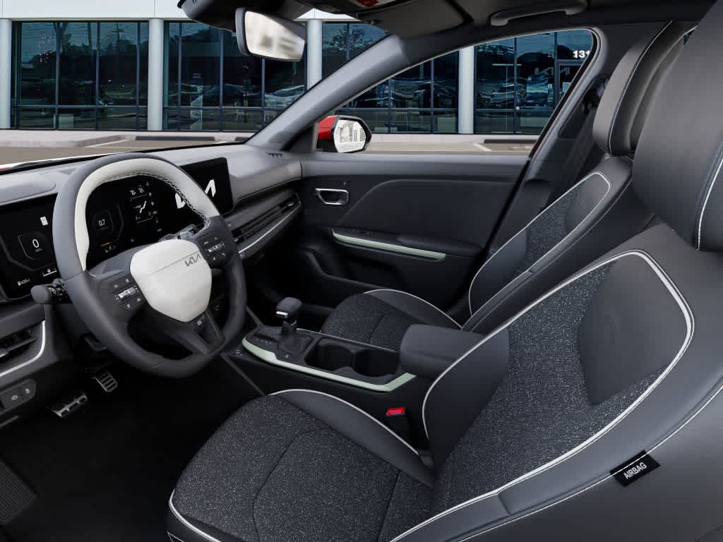 2025 Kia K4 - Image 17