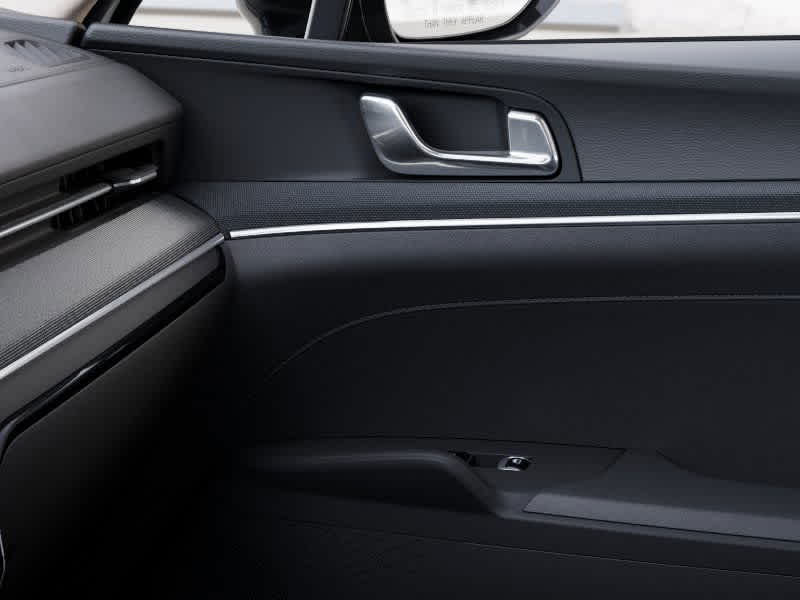 2026 Kia K5 - Image 25