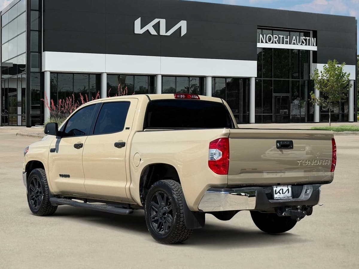 2019 Toyota Tundra - Image 9