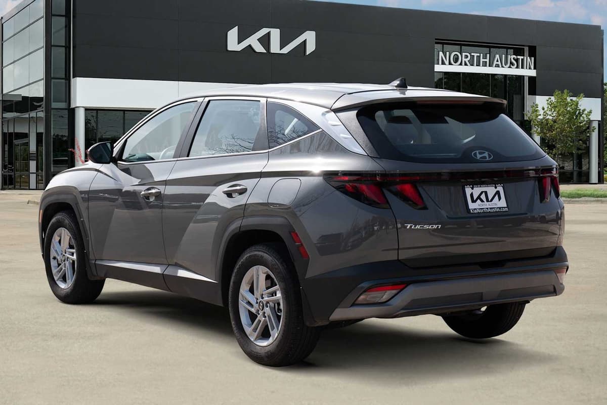 2025 Hyundai Tucson - Image 5