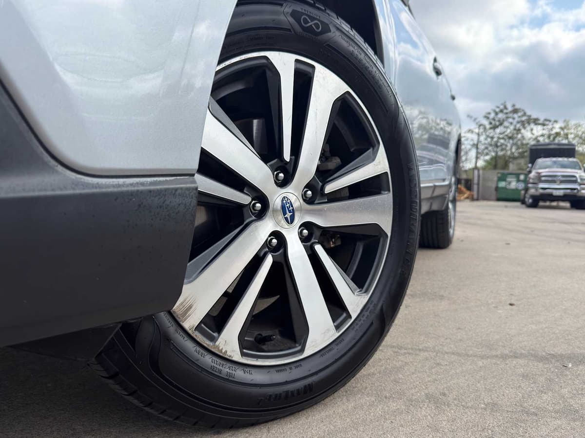 2019 Subaru Outback - Image 3