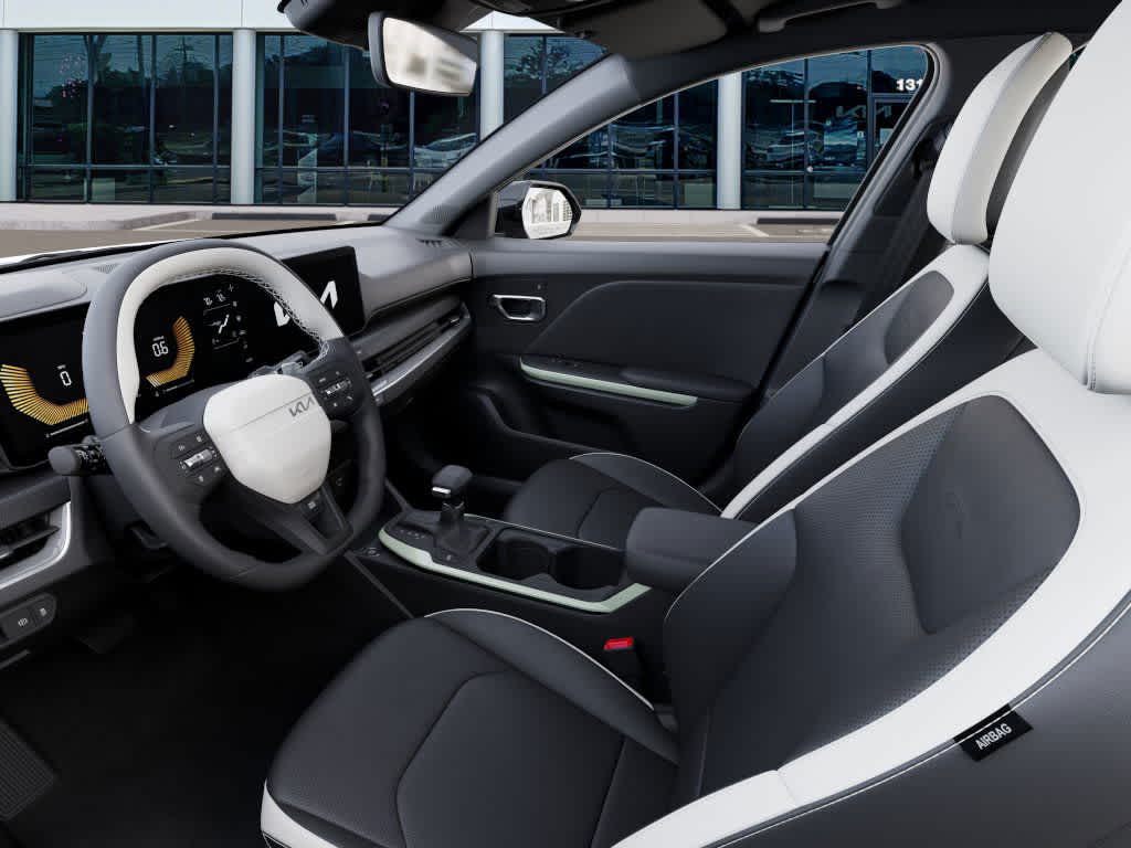 2026 Kia K4 - Image 17