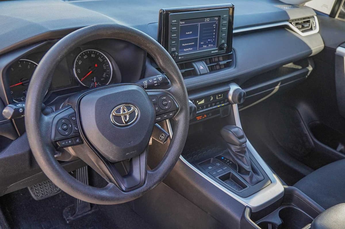 2021 Toyota RAV4 - Image 9