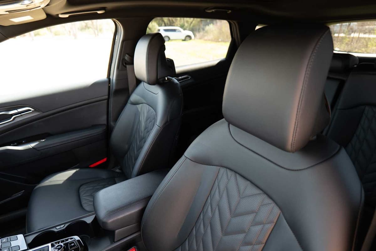 2023 Kia Sportage - Image 11