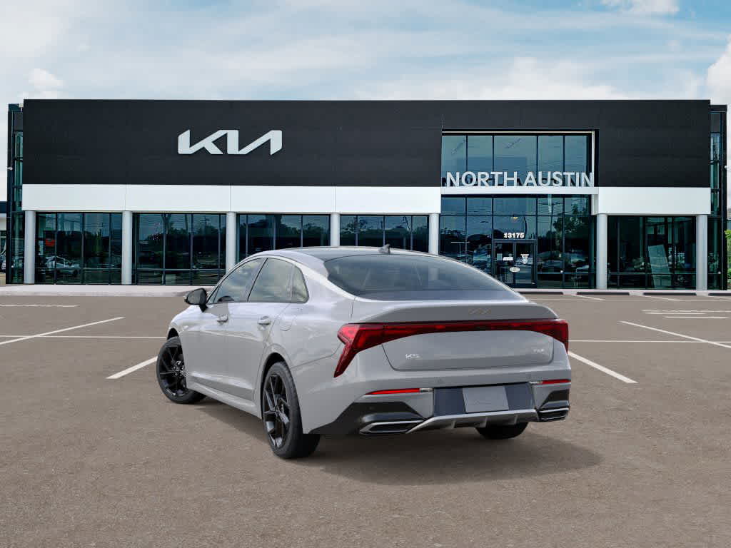 2026 Kia K5 - Image 4