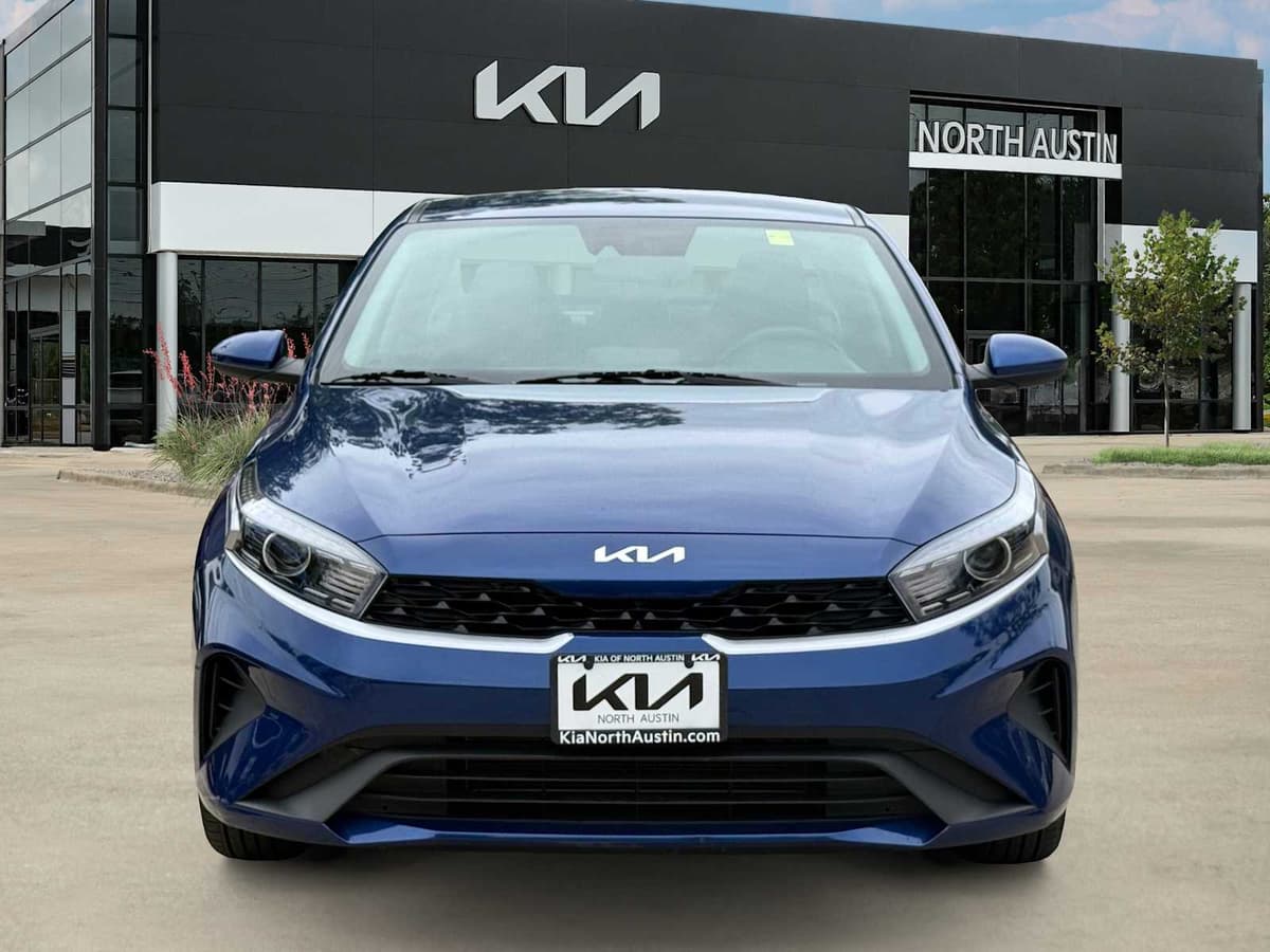 2023 Kia Forte - Image 5