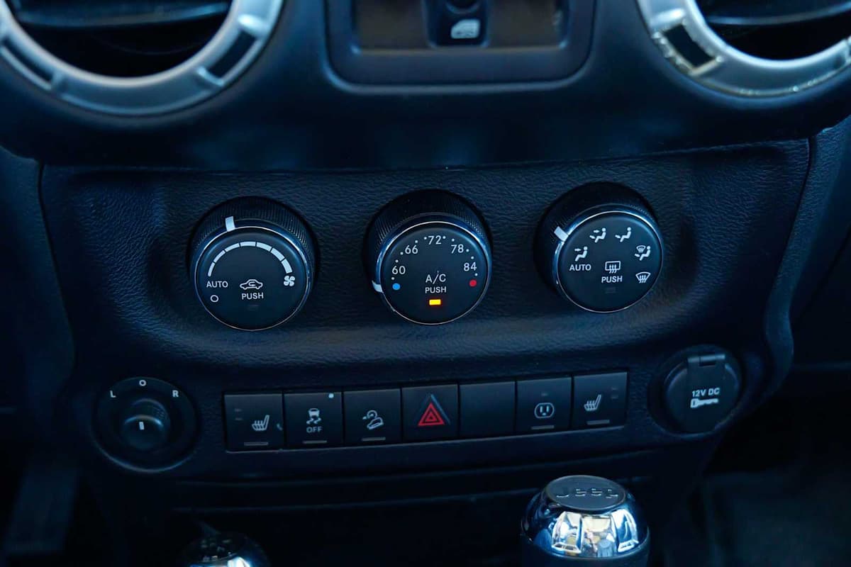 2016 Jeep Wrangler JK Unlimited - Image 17