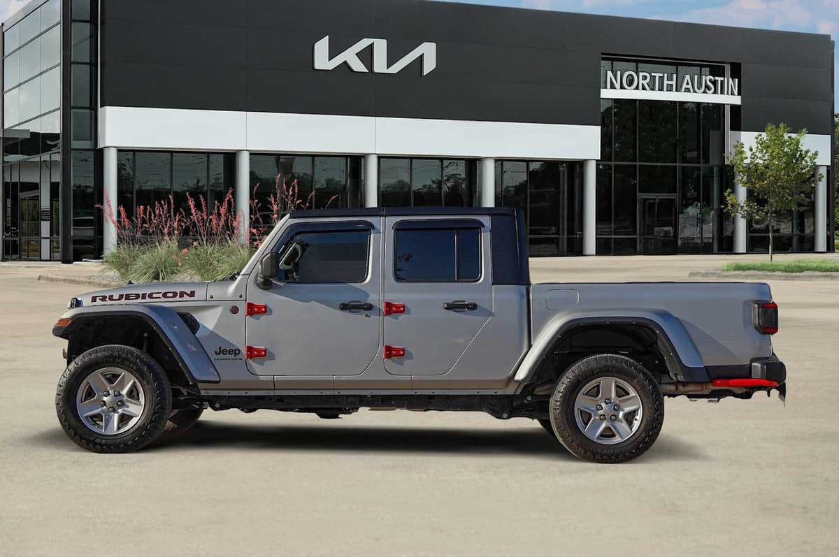 2023 Jeep Gladiator - Image 4
