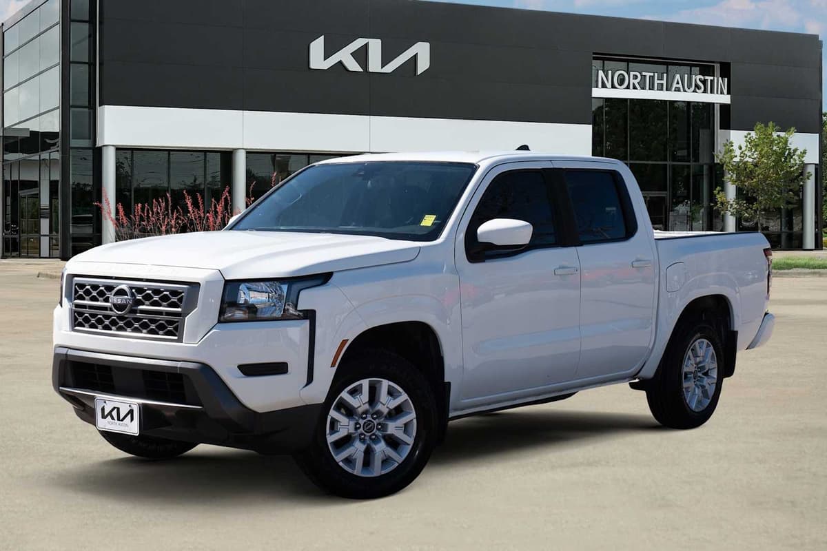 2022 Nissan Frontier - Image 1