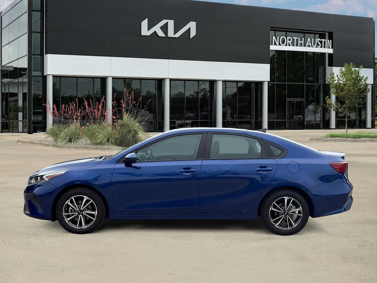 2023 Kia Forte - Image 4