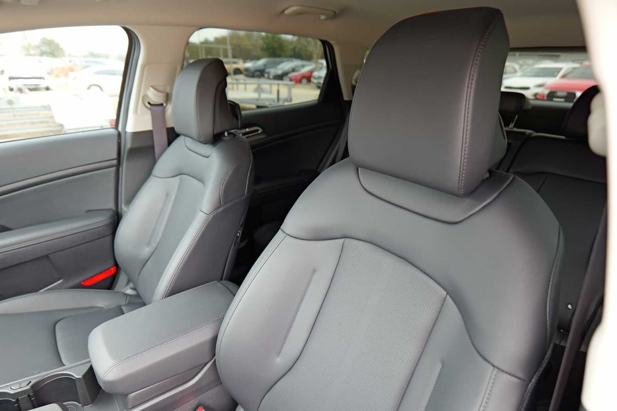 2026 Kia Sportage Hybrid - Image 11