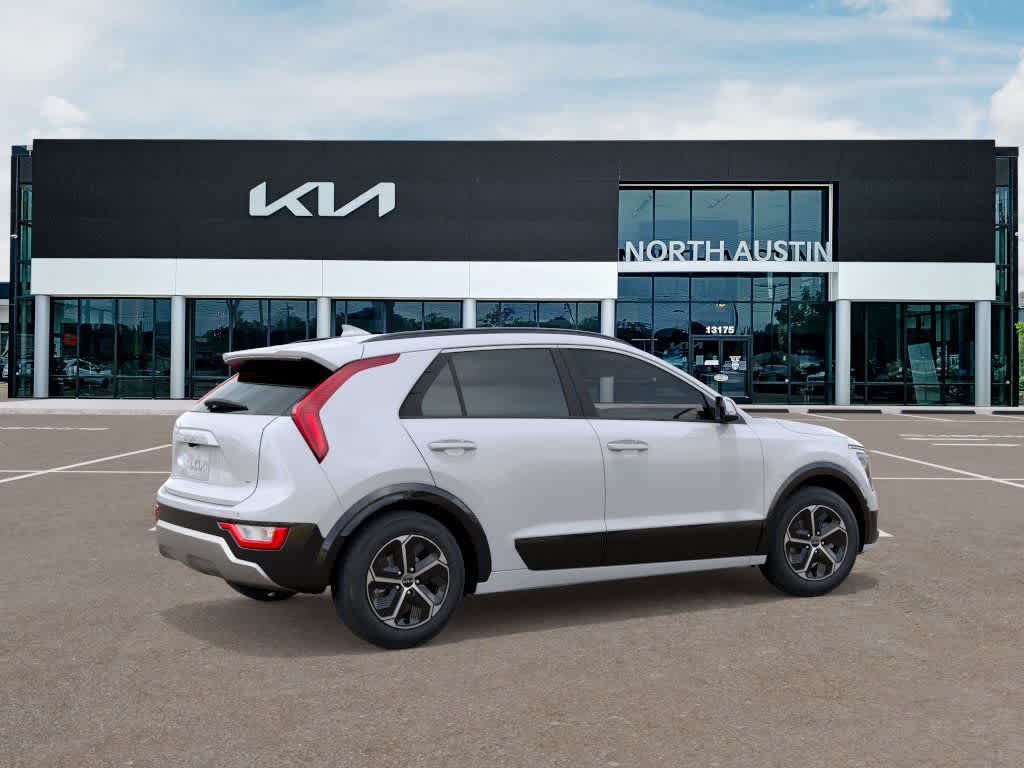 2025 Kia Niro - Image 6
