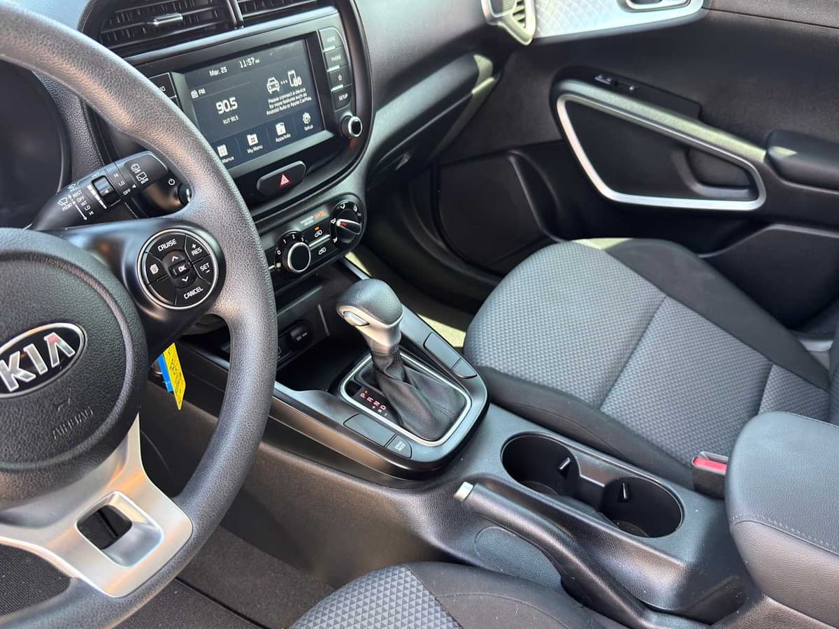 2021 Kia Soul - Image 12