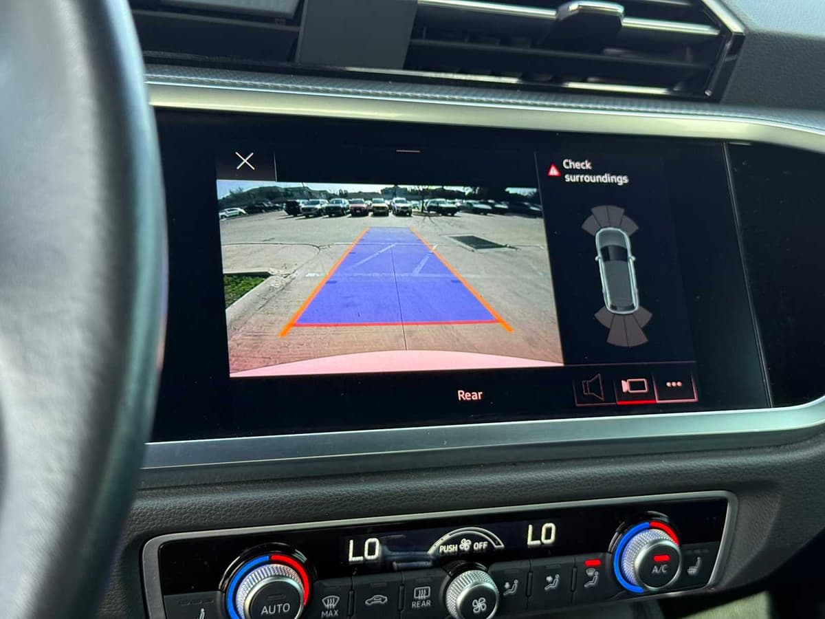 2022 Audi Q3 - Image 25