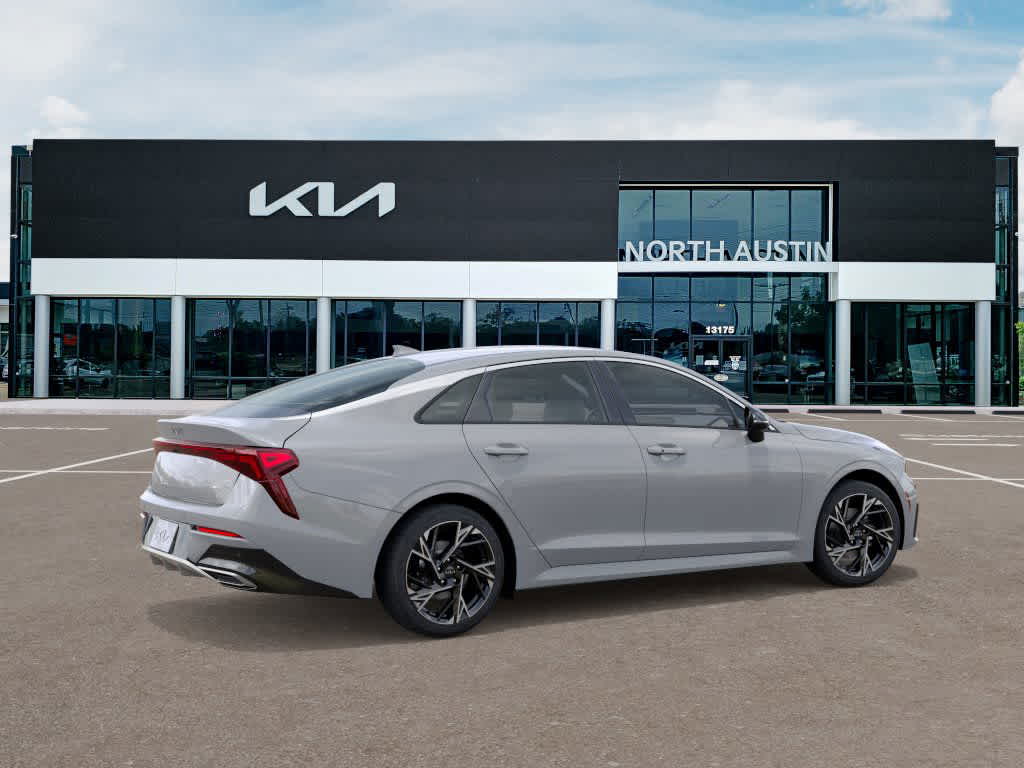 2026 Kia K5 - Image 6