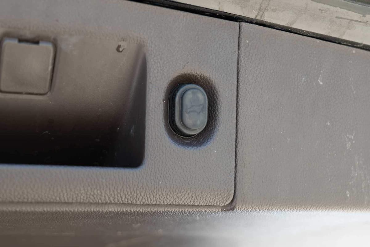 2015 GMC Yukon - Image 31