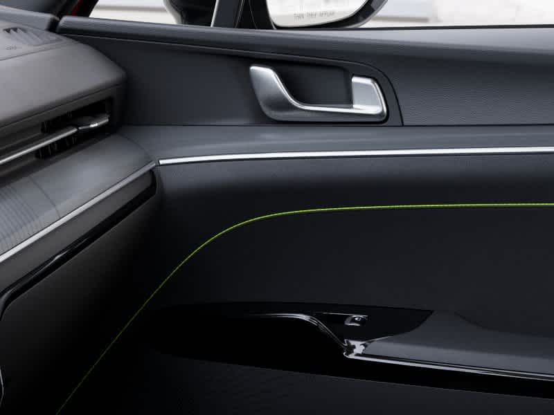 2026 Kia K5 - Image 25