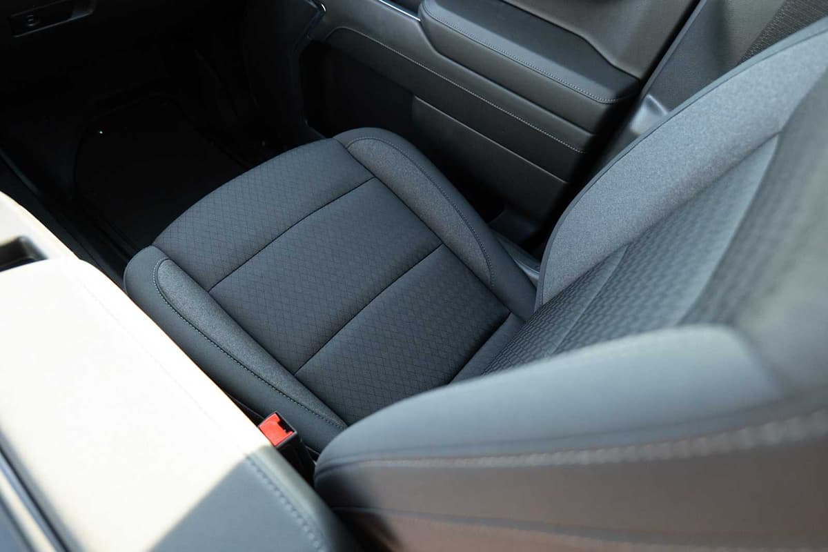 2025 Chevrolet Silverado 1500 - Image 28