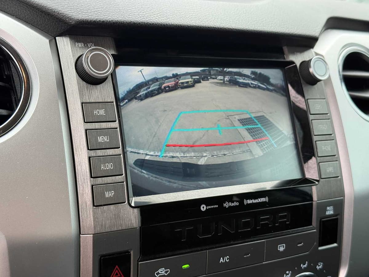 2021 Toyota Tundra - Image 27