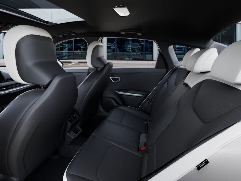 2026 Kia K4 - Image 18