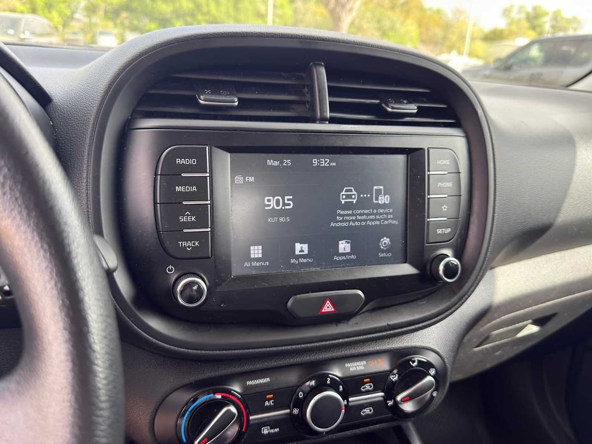 2020 Kia Soul - Image 16