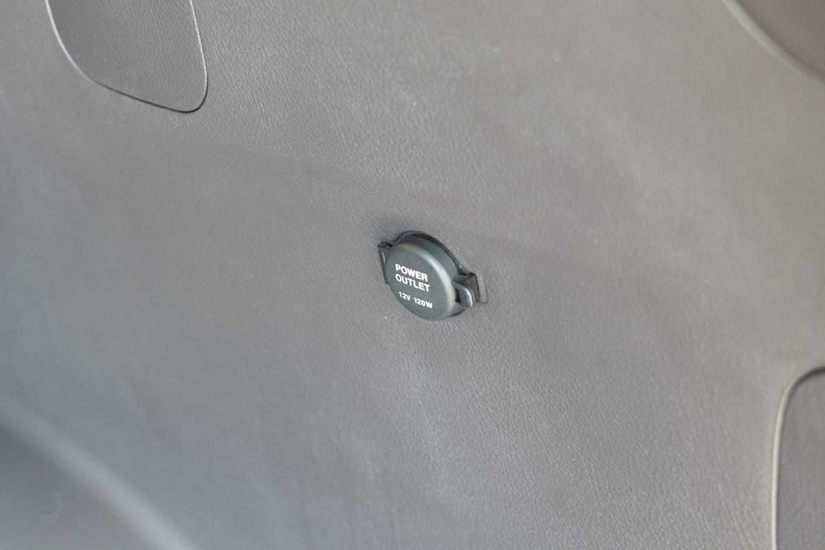 2012 Hyundai Santa Fe - Image 30