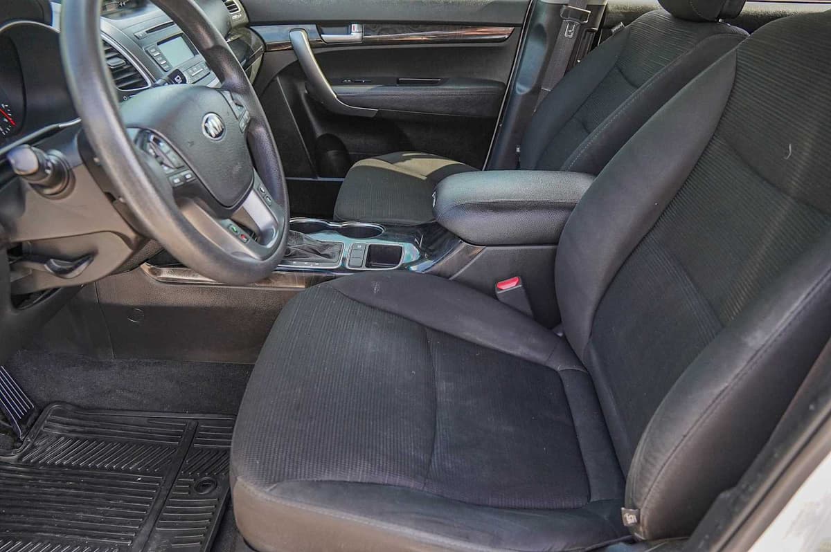 2014 Kia Sorento - Image 10