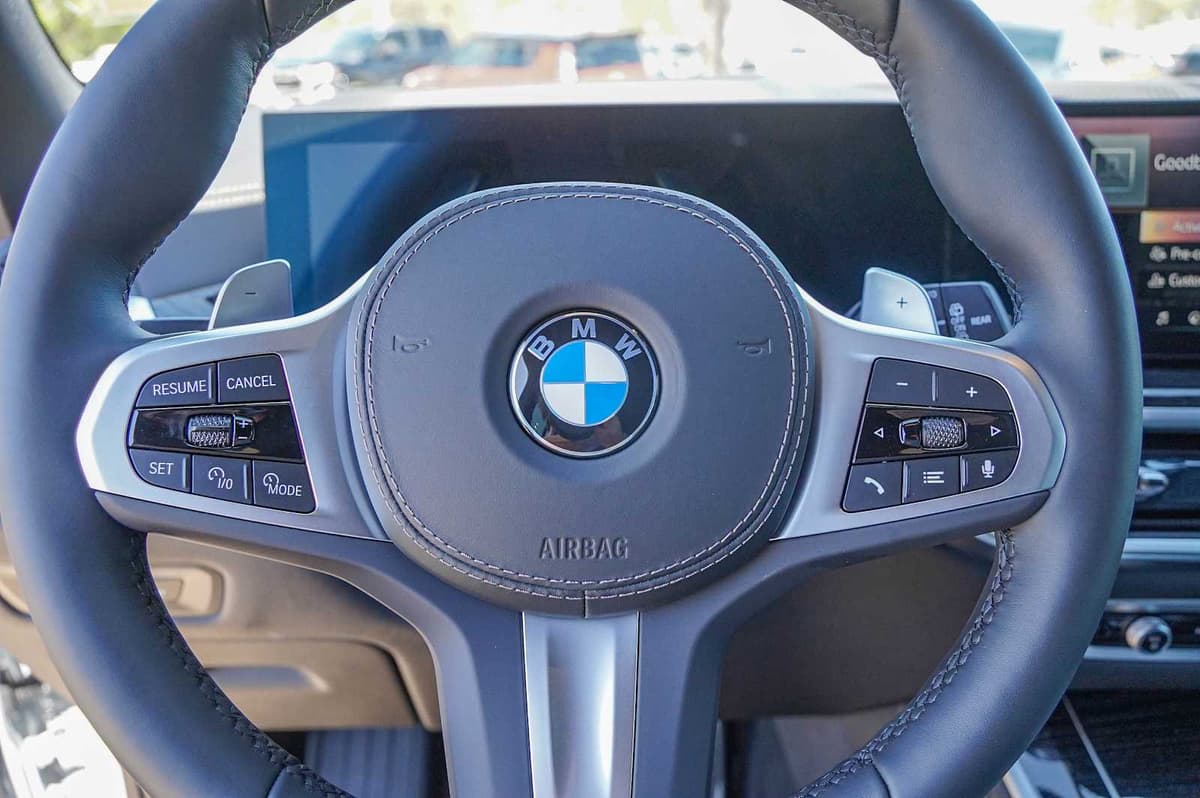 2026 BMW X5 - Image 13