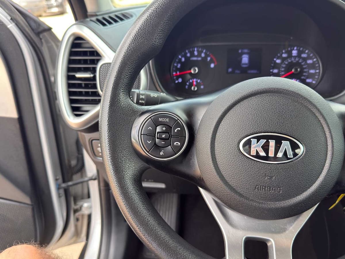 2020 Kia Soul - Image 20