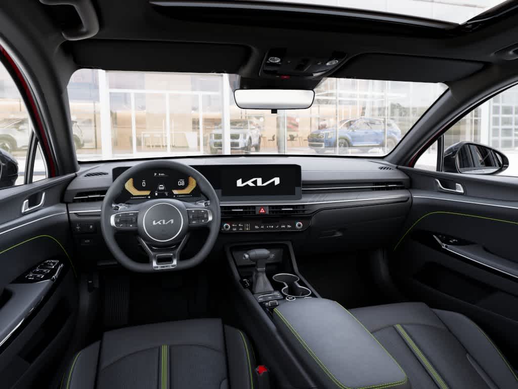 2026 Kia K5 - Image 14