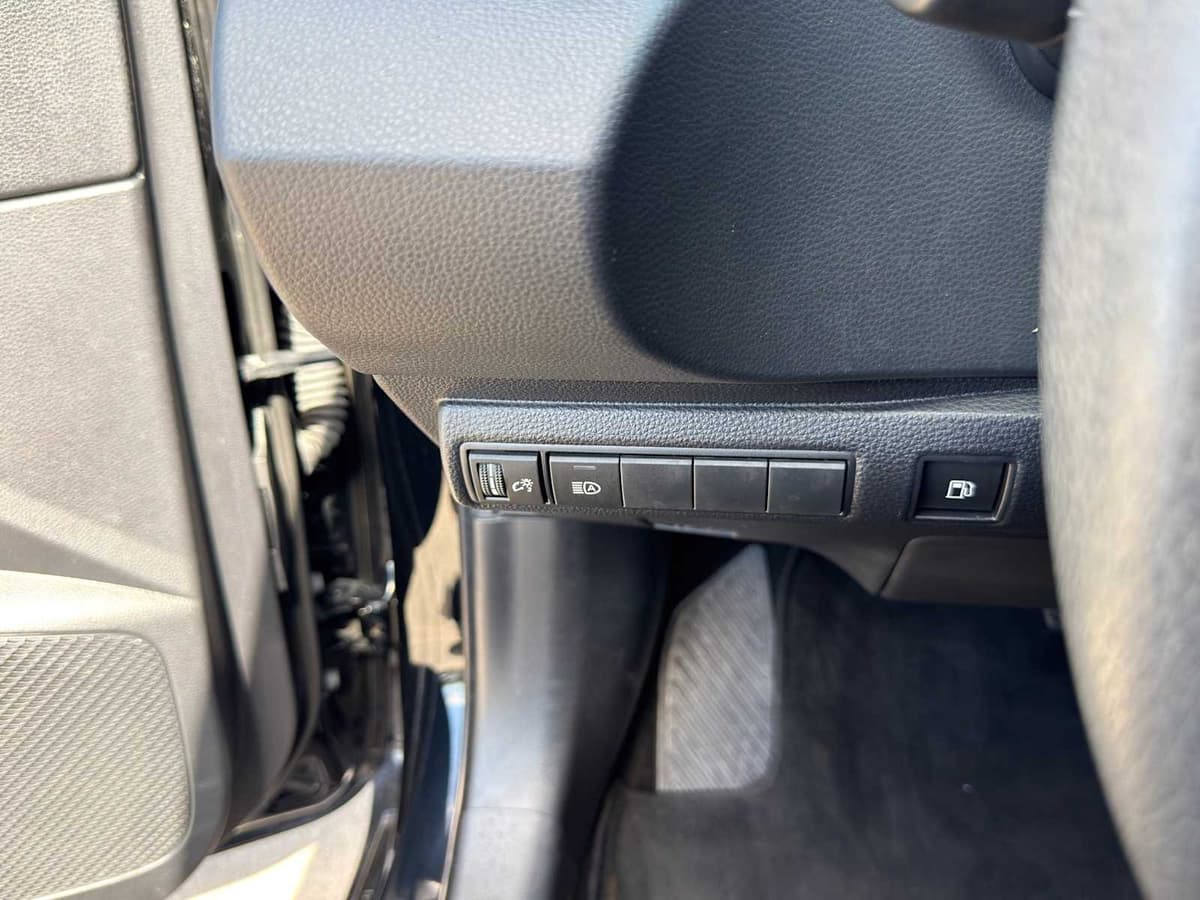 2024 Toyota Corolla Hybrid - Image 17