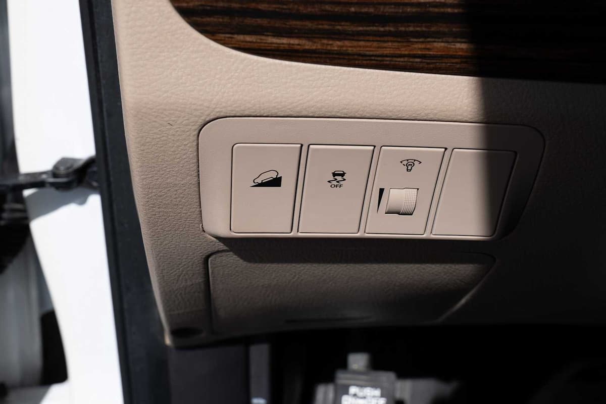 2012 Hyundai Santa Fe - Image 19