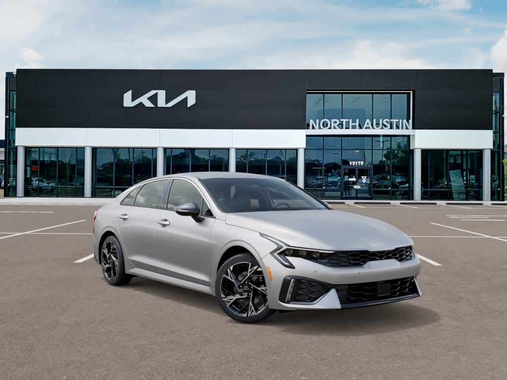 2026 Kia K5 - Image 8