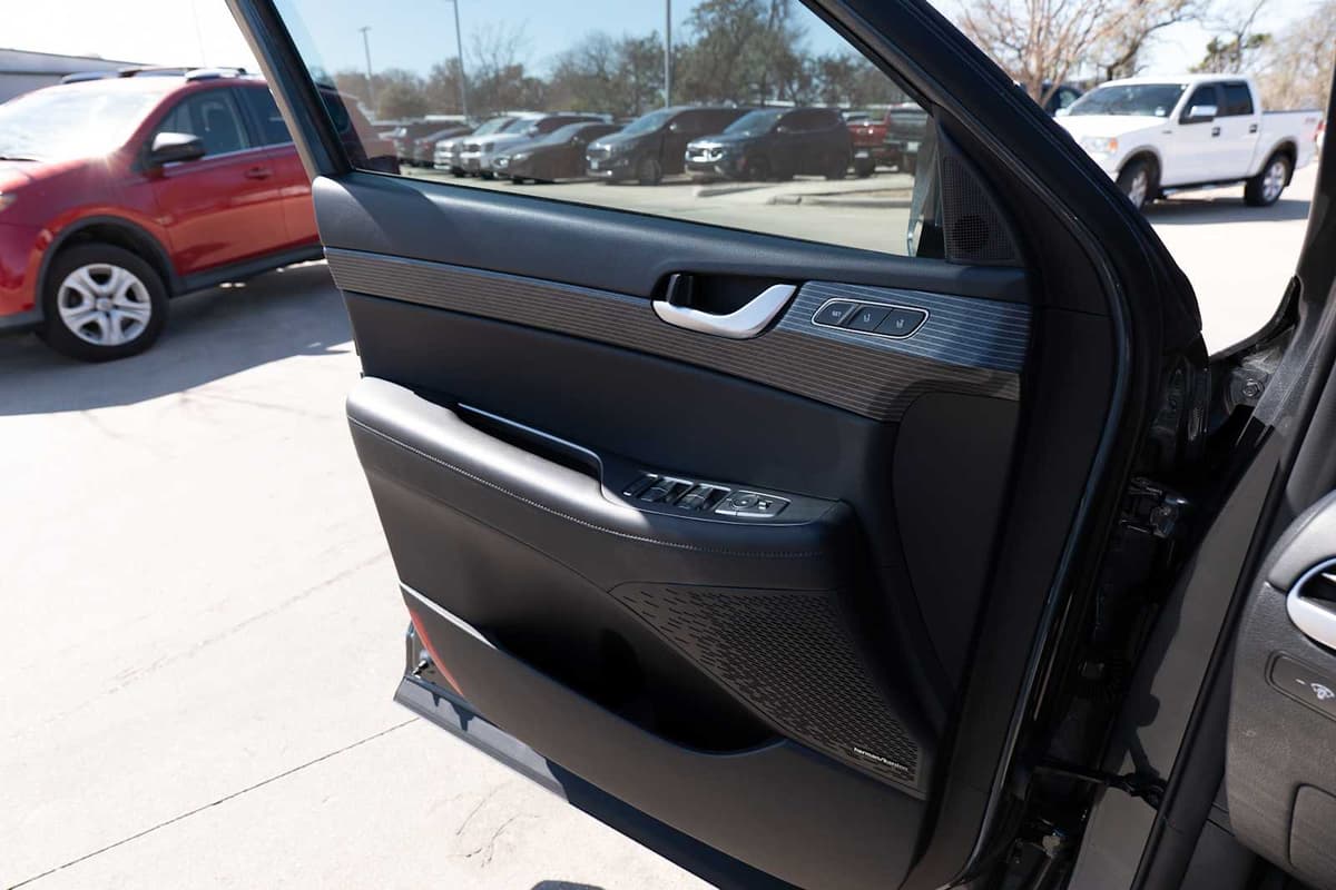 2023 Hyundai Palisade - Image 19