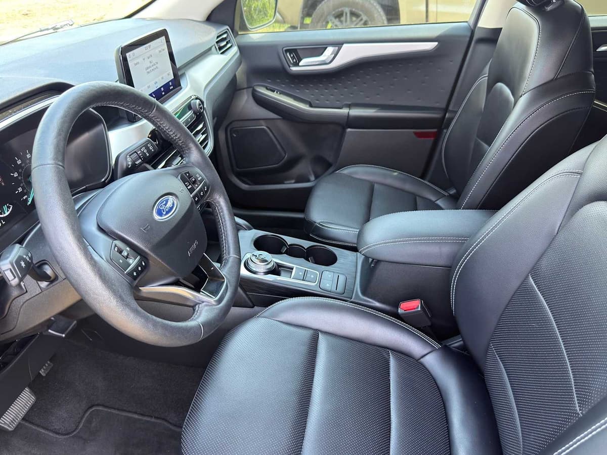 2020 Ford Escape - Image 9